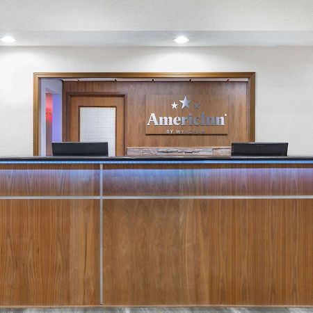 Americinn By Wyndham Pella Екстериор снимка